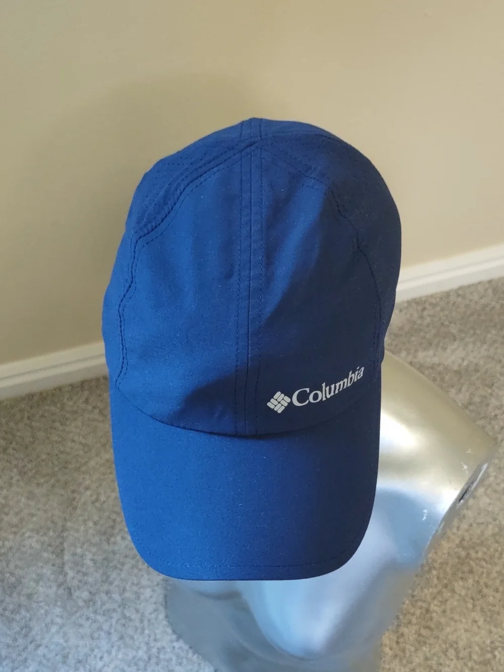 COLUMBIA | Silver Ridge IV Ball Cap Color: Navy